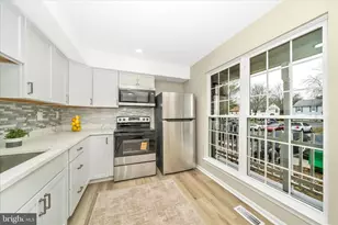 7411 Shady Glen Terrace, Capitol Heights, MD 20743 - Photo 9