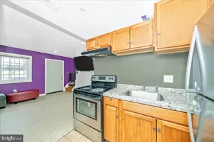 6415 Valley Park Rd, Capitol Heights, MD 20743 - Photo 11