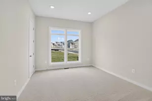 6822 Fountain Pk Dr, Glenn Dale, MD 20769 - Photo 15