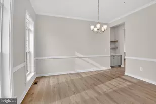 6822 Fountain Pk Dr, Glenn Dale, MD 20769 - Photo 9