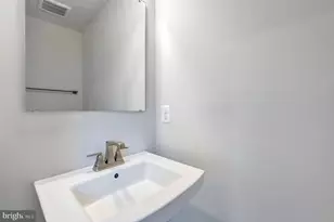 225 Garrett A Morgan Blvd, Hyattsville, MD 20785 - Photo 17