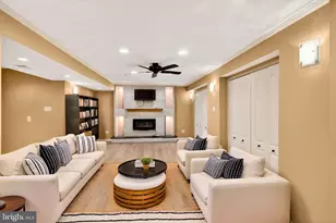 8508 Hillview Rd, Landover, MD 20785 - Photo 9