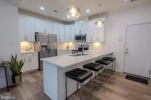 2731 Pinebrook Rd, Landover, MD 20785 - Photo 7