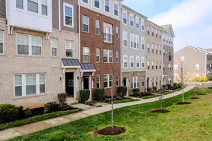 2731 Pinebrook Rd, Landover, MD 20785 - Photo 3