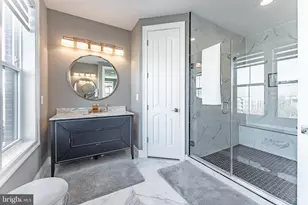 500 Riversail Ln, Oxon Hill, MD 20745 - Photo 7