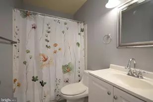 14902 London Ln, Bowie, MD 20715 - Photo 19