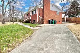 7400 Pembroke Dr, Clinton, MD 20735 - Photo 3