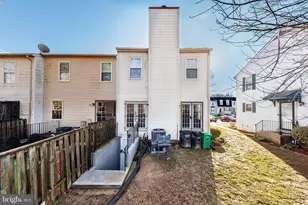 3720 Silver Park Ct, Suitland, MD 20746 - Photo 21