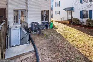 3720 Silver Park Ct, Suitland, MD 20746 - Photo 25