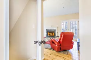 3720 Silver Park Ct, Suitland, MD 20746 - Photo 13