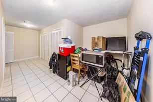 3720 Silver Park Ct, Suitland, MD 20746 - Photo 15