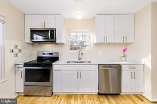 3720 Silver Park Ct, Suitland, MD 20746 - Photo 1