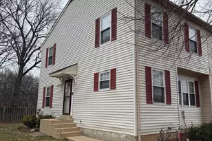 3720 Silver Park Ct, Suitland, MD 20746 - Photo 3