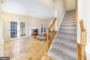 3720 Silver Park Ct, Suitland, MD 20746 - Photo 3