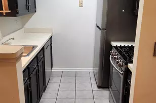 8941 Town Center Cir, Upper Marlboro, MD 20774 - Photo 3