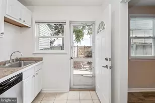 1016 Phillip Powers Dr, Laurel, MD 20707 - Photo 9