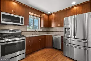 8100 Oxon Hill Rd, Fort Washington, MD 20744 - Photo 11