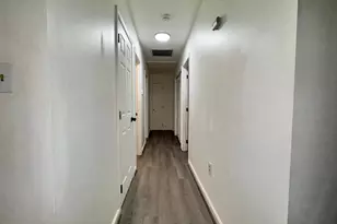 16400 Pointer Ridge Dr, Bowie, MD 20716 - Photo 17