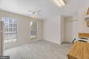 8710 Post Oak Way, Landover, MD 20785 - Photo 9