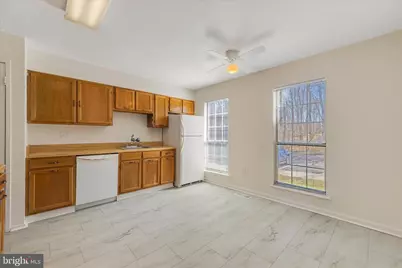 8710 Post Oak Way, Landover, MD 20785 - Photo 11
