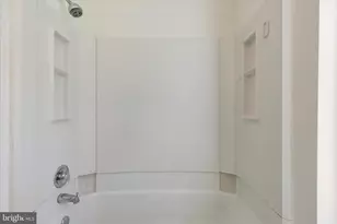 8710 Post Oak Way, Landover, MD 20785 - Photo 25