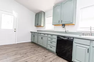 15901 Perkins Ln, Bowie, MD 20716 - Photo 11