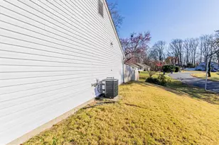 15901 Perkins Ln, Bowie, MD 20716 - Photo 37