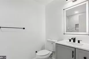 8931 Town Center Cir, Upper Marlboro, MD 20774 - Photo 5