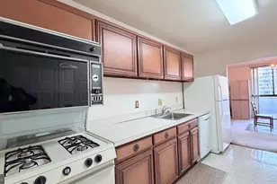 6100 Westchester Park Dr, College Park, MD 20740 - Photo 7