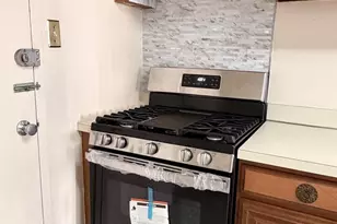 6100 Westchester Park Dr, College Park, MD 20740 - Photo 5