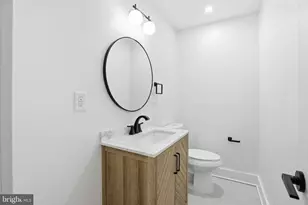 5301 67th Ave, Riverdale, MD 20737 - Photo 9