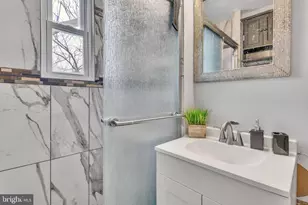 5406 67th Ave, Riverdale, MD 20737 - Photo 9