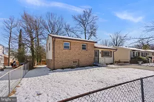 5527 Duchaine Dr, Lanham, MD 20706 - Photo 3