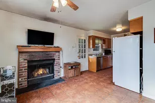 7118 Lory Ln, Lanham, MD 20706 - Photo 13