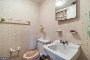 7118 Lory Ln, Lanham, MD 20706 - Photo 29