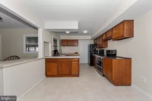 12222 Wynmore Ln, Bowie, MD 20715 - Photo 11