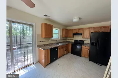 6113 Hil Mar Drive, District Heights, MD 20747 - Photo 5