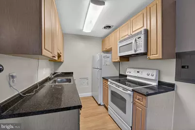 5601 Parker House Terrace #319, Hyattsville, MD 20782 - Photo 11