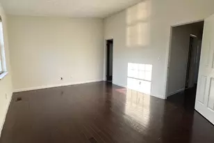 970 Central Hills Ln, Hyattsville, MD 20785 - Photo 5