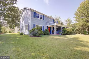 2811 Barberry Ln, Bowie, MD 20715 - Photo 3