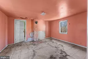 9905 Croom Rd, Upper Marlboro, MD 20772 - Photo 119