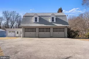 9905 Croom Rd, Upper Marlboro, MD 20772 - Photo 97