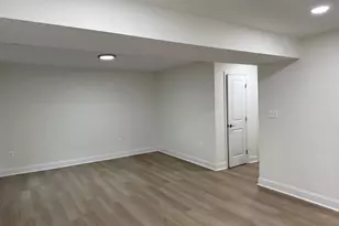 6409 63rd Pl, Riverdale, MD 20737 - Photo 9