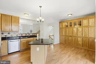 10827 Vista Gardens Dr, Bowie, MD 20720 - Photo 9