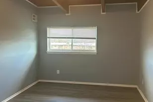 7609 Fontainebleau Dr, New Carrollton, MD 20784 - Photo 9