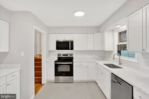 6413 White Oak Ave, Temple Hills, MD 20748 - Photo 11