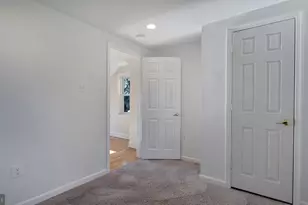 1604 Woodhill Ct, Landover, MD 20785 - Photo 17