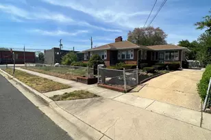 6400 Adak St, Capitol Heights, MD 20743 - Photo 3