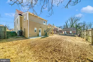 913 Highview Dr, Capitol Heights, MD 20743 - Photo 3