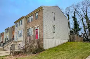 3415 Wood Creek Dr, Suitland, MD 20746 - Photo 29